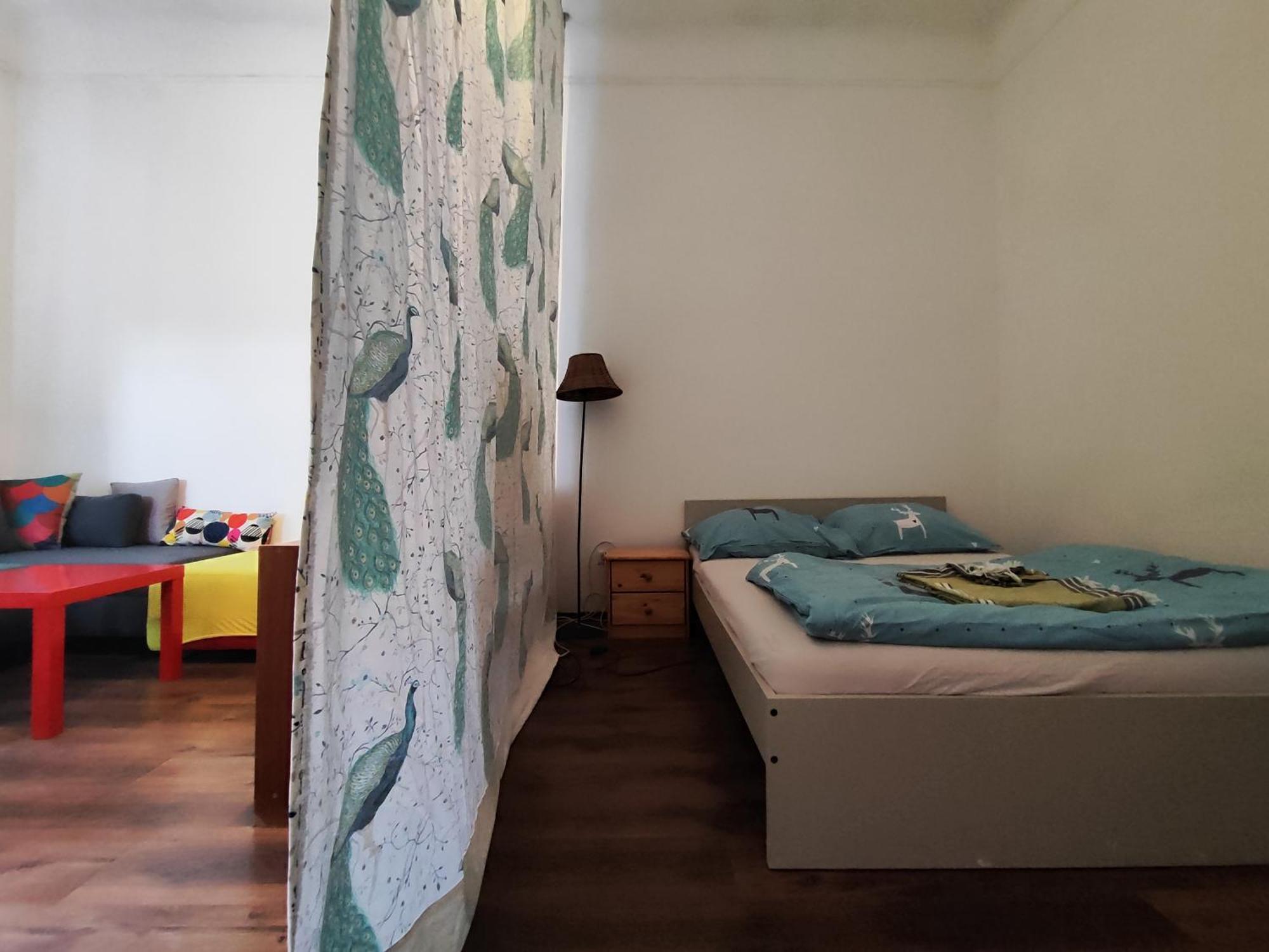 Charmhub Budapest: Your Stylish Sanctuary In The Heart Of The Penzion *